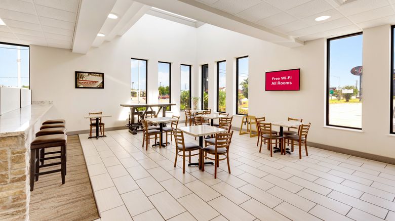 <b>Red Roof Inn Gulfport - Biloxi Airport Restaurant</b>. Images powered by <a href="https://www.leonardoworldwide.com/" title="Leonardo Worldwide" target="_blank">Leonardo</a>.