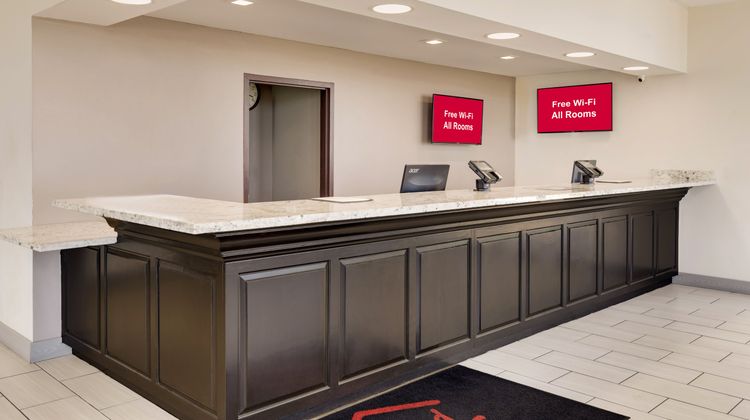 Red Roof Inn Gulfport - Biloxi Airport Lobby