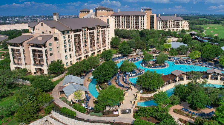 JW Marriott Hill Country Resort & Spa Exterior