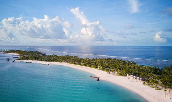 The Ritz-Carlton Maldives, Fari Islands Exterior