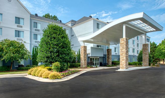Fairfield Inn & Suites Raleigh Crabtree Exterior
