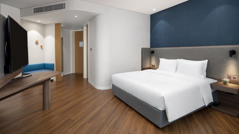 <b>Holiday Inn Express Yibin Room</b>. Images powered by <a href="https://www.leonardoworldwide.com/" title="Leonardo Worldwide" target="_blank">Leonardo</a>.