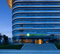 Holiday Inn Express Yibin Exterior
