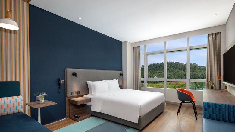 <b>Holiday Inn Express Yibin Room</b>. Images powered by <a href="https://www.leonardoworldwide.com/" title="Leonardo Worldwide" target="_blank">Leonardo</a>.