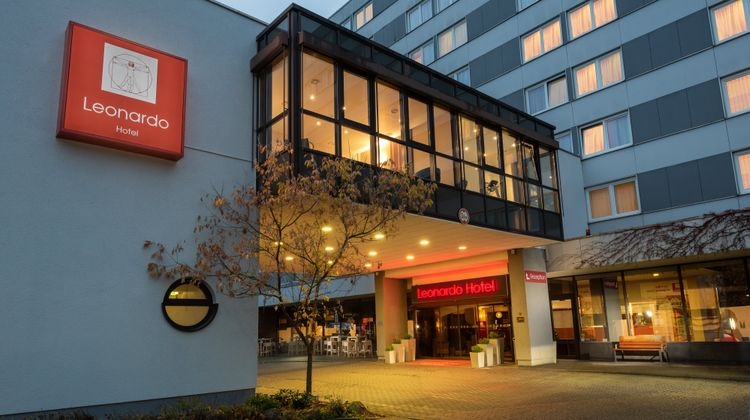 Leonardo Hotel Frankfurt City South Exterior