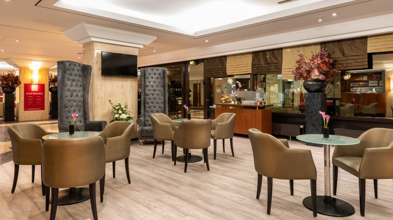 <b>Leonardo Hotel Frankfurt City South Lobby</b>. Images powered by <a href="https://www.leonardoworldwide.com/" title="Leonardo Worldwide" target="_blank">Leonardo</a>.