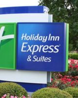 Holiday Inn Express & Suites I-65