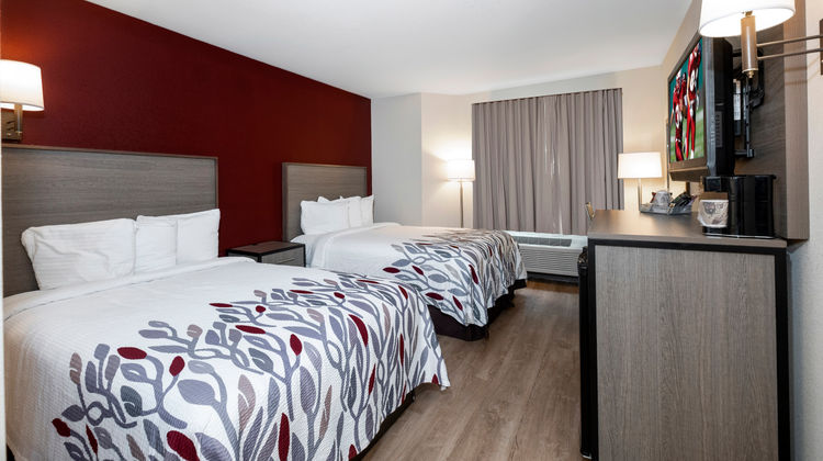 Red Roof Inn Clifton Park Room