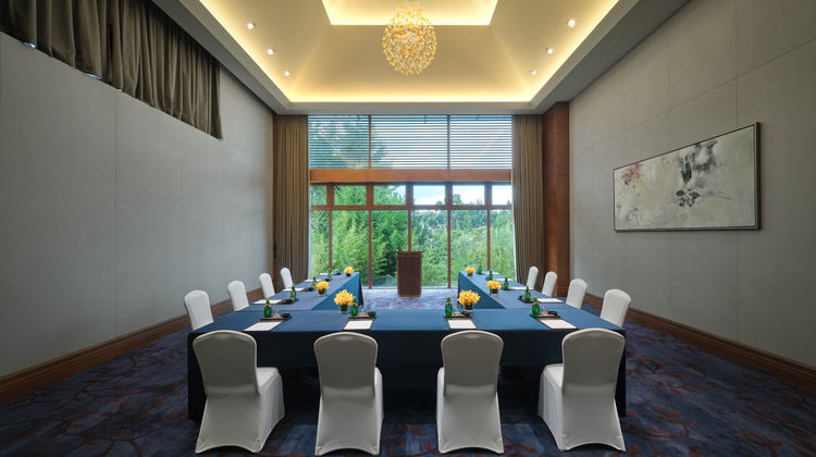 HUALUXE Kunming Meeting