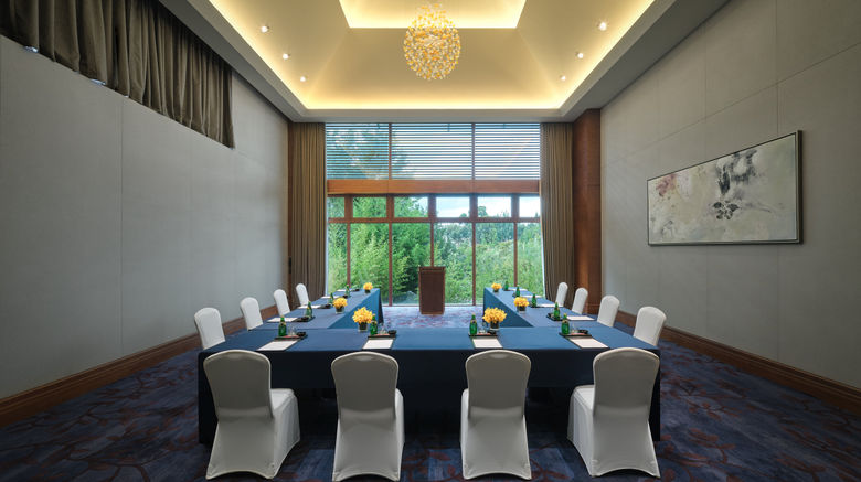 <b>HUALUXE Kunming Meeting</b>. Images powered by <a href="https://www.leonardoworldwide.com/" title="Leonardo Worldwide" target="_blank">Leonardo</a>.