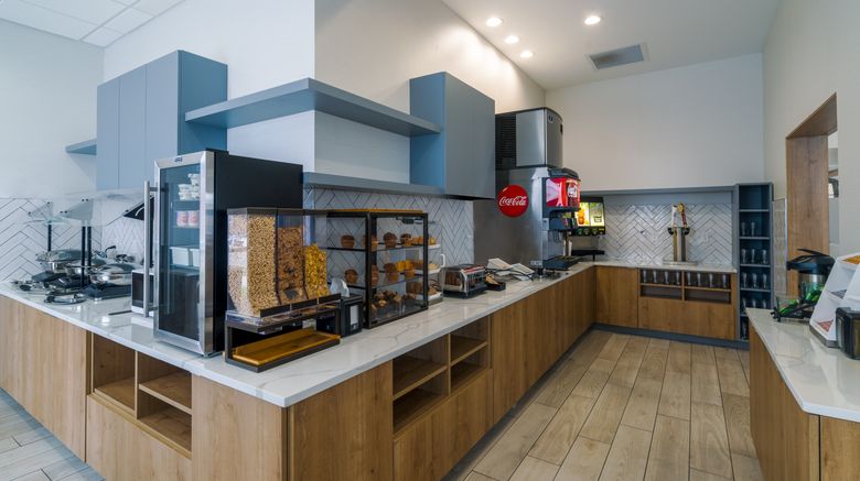 <b>Staybridge Suites Louisville Expo Center Restaurant</b>. Images powered by <a href="https://www.leonardoworldwide.com/" title="Leonardo Worldwide" target="_blank">Leonardo</a>.