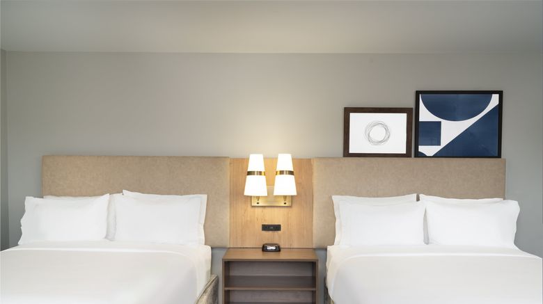 <b>Staybridge Suites Louisville Expo Center Room</b>. Images powered by <a href="https://www.leonardoworldwide.com/" title="Leonardo Worldwide" target="_blank">Leonardo</a>.