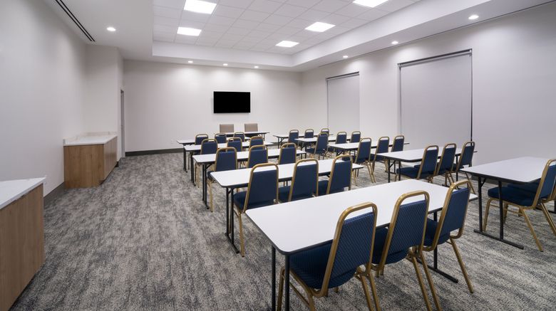 <b>Staybridge Suites Louisville Expo Center Meeting</b>. Images powered by <a href="https://www.leonardoworldwide.com/" title="Leonardo Worldwide" target="_blank">Leonardo</a>.