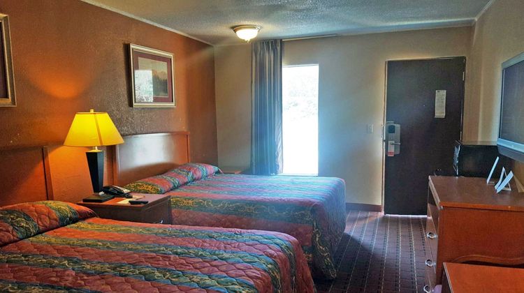Scottish Inn Room