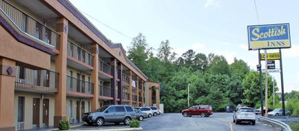 Scottish Inn Exterior
