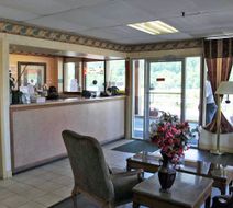 Scottish Inn Lobby