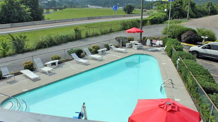 Scottish Inn Pool