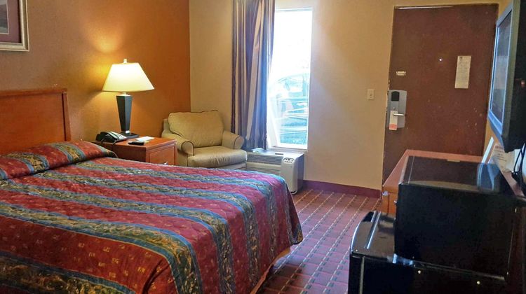 Scottish Inn Room