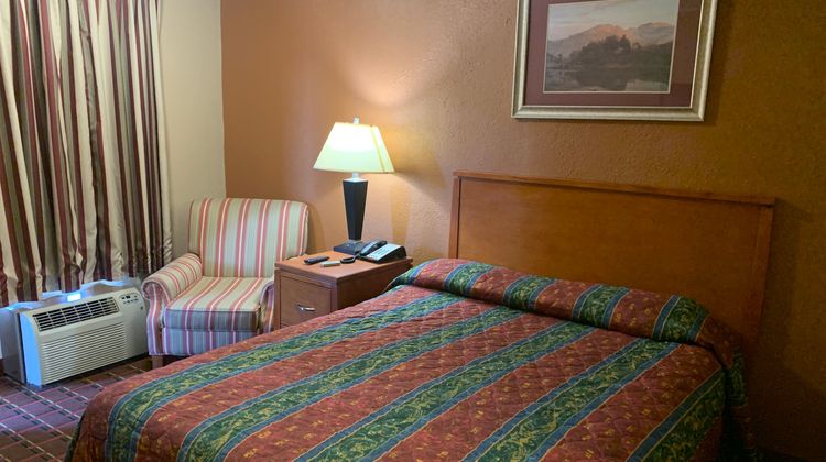 Scottish Inn Room