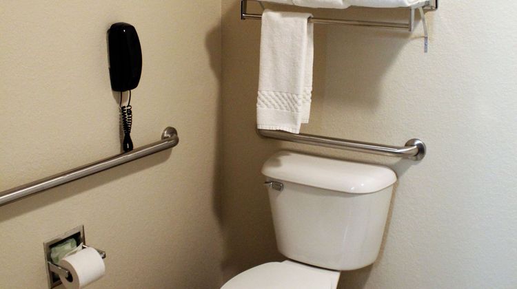 Cobblestone Inn & Suites Oak Ridge Room