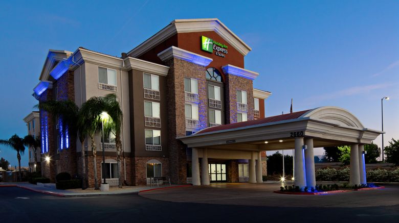 Holiday Inn Express Hotel Fresno South Exterior. Images powered by <a href="https://www.leonardoworldwide.com" target="_blank" rel="noopener">Leonardo</a>.