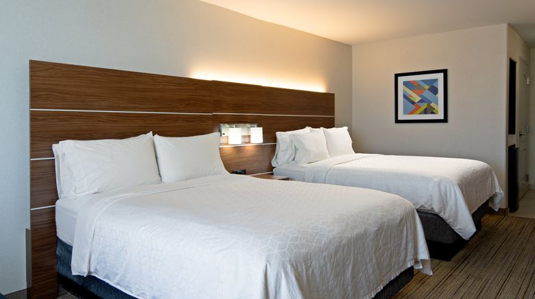 <b>Holiday Inn Express Hotel Fresno South Room</b>. Images powered by <a href="https://www.leonardoworldwide.com/" title="Leonardo Worldwide" target="_blank">Leonardo</a>.