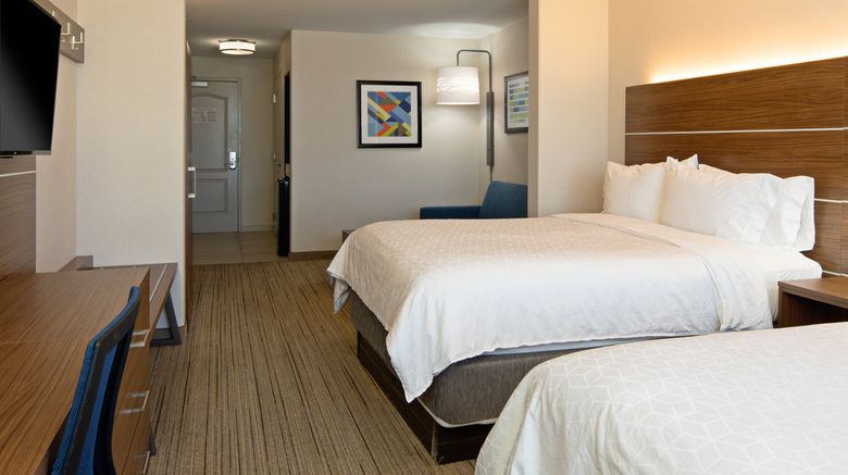 <b>Holiday Inn Express Hotel Fresno South Suite</b>. Images powered by <a href="https://www.leonardoworldwide.com/" title="Leonardo Worldwide" target="_blank">Leonardo</a>.