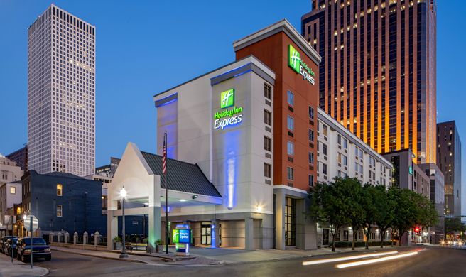 Holiday Inn Express New Orleans Downtown Exterior