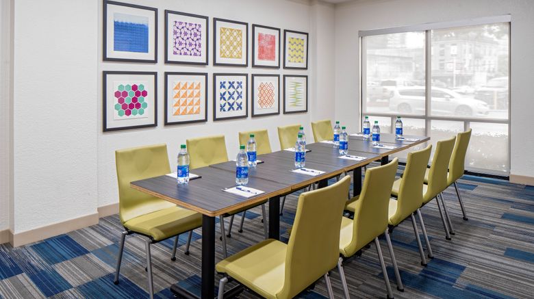 <b>Holiday Inn Express New Orleans Downtown Meeting</b>. Images powered by <a href="https://www.leonardoworldwide.com/" title="Leonardo Worldwide" target="_blank">Leonardo</a>.