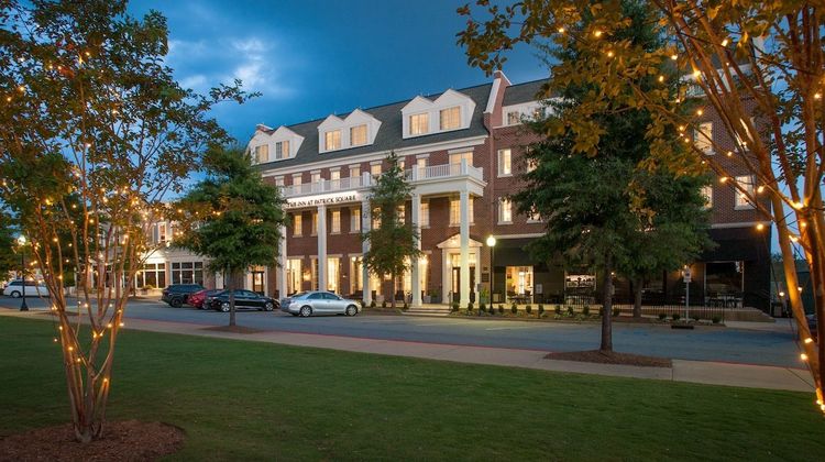 Inn at Patrick Square Exterior