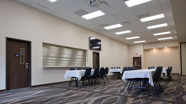 Cobblestone Inn and Suites Ballroom