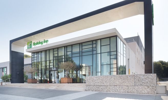 Holiday Inn Marseille Airport Exterior