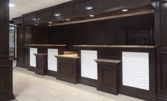 Holiday Inn Airport & Conf Center