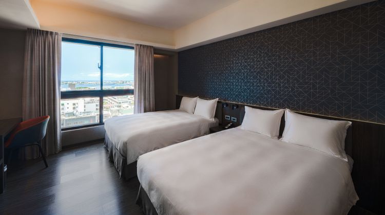 Holiday Inn Express Kaohsiung Love River Room