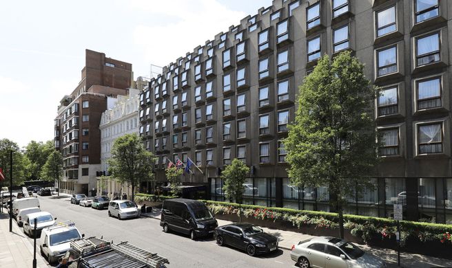 Central Park Hotel Exterior