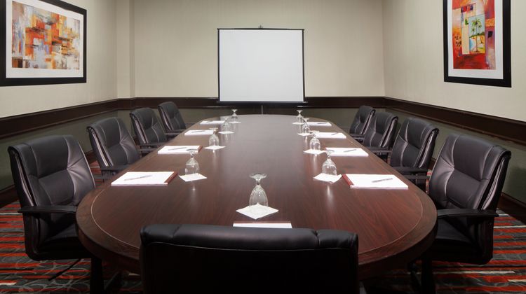 Holiday Inn Airport & Conf Center Meeting