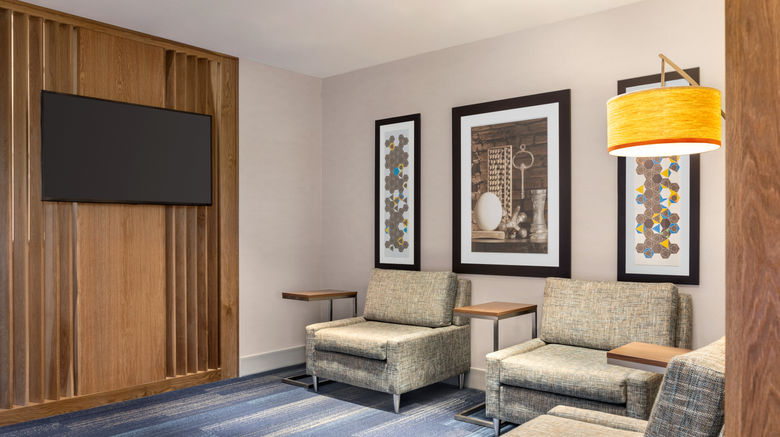 <b>Holiday Inn Express Hotel & Suites Lobby</b>. Images powered by <a href="https://www.leonardoworldwide.com/" title="Leonardo Worldwide" target="_blank">Leonardo</a>.