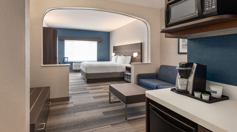 <b>Holiday Inn Express Hotel & Suites Suite</b>. Images powered by <a href="https://www.leonardoworldwide.com/" title="Leonardo Worldwide" target="_blank">Leonardo</a>.