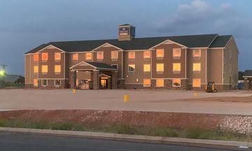 Cobblestone Hotel & Suites Andrews