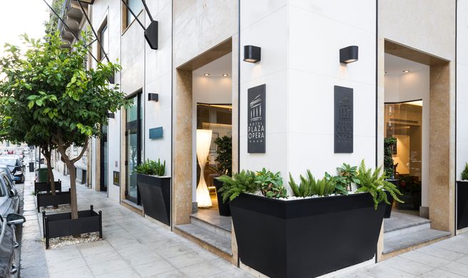 Hotel Plaza Opera Exterior