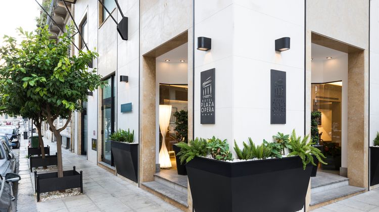 Hotel Plaza Opera Exterior
