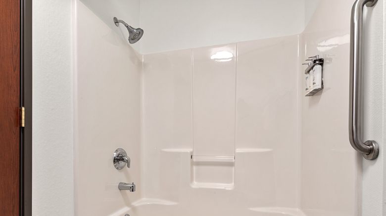 <b>Holiday Inn Express Room</b>. Images powered by <a href="https://www.leonardoworldwide.com/" title="Leonardo Worldwide" target="_blank">Leonardo</a>.