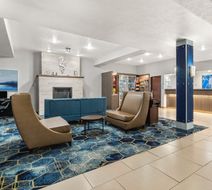 Holiday Inn Express Lobby