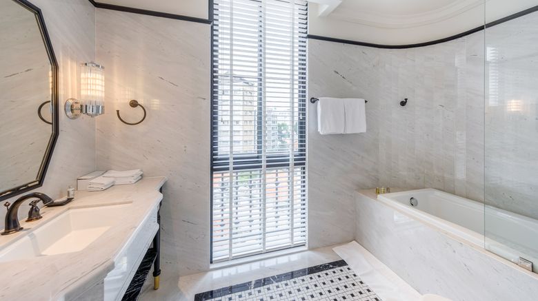 <b>Bach Suites Saigon Room</b>. Images powered by <a href="https://www.leonardoworldwide.com/" title="Leonardo Worldwide" target="_blank">Leonardo</a>.