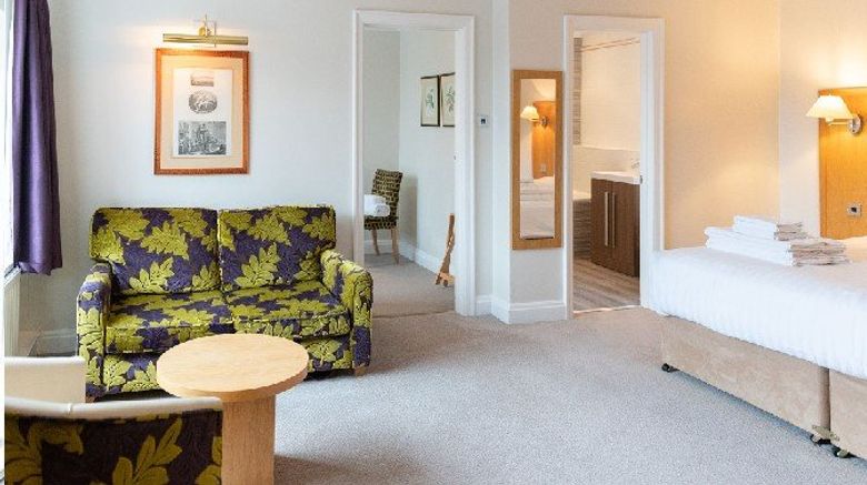 <b>The Chequers Hotel Ballroom</b>. Images powered by <a href="https://www.leonardoworldwide.com/" title="Leonardo Worldwide" target="_blank">Leonardo</a>.