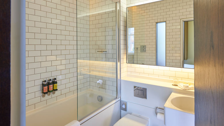 <b>Hotel du Vin Exeter Room</b>. Images powered by <a href="https://www.leonardoworldwide.com/" title="Leonardo Worldwide" target="_blank">Leonardo</a>.