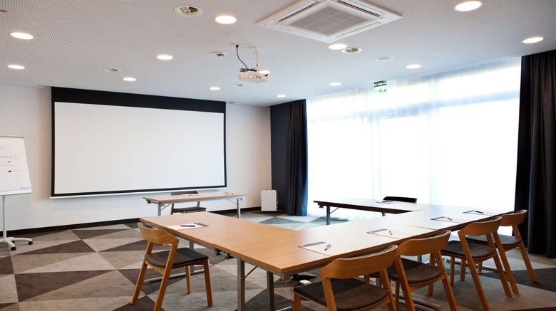 <b>Holiday Inn Express Ringsheim Meeting</b>. Images powered by <a href="https://www.leonardoworldwide.com/" title="Leonardo Worldwide" target="_blank">Leonardo</a>.