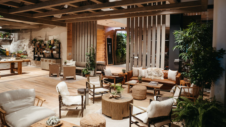 <b>1 Hotel Nashville Lobby</b>. Images powered by <a href="https://www.leonardoworldwide.com/" title="Leonardo Worldwide" target="_blank">Leonardo</a>.