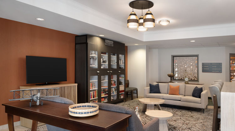 Candlewood Suites Watertown-Fort Drum Lobby