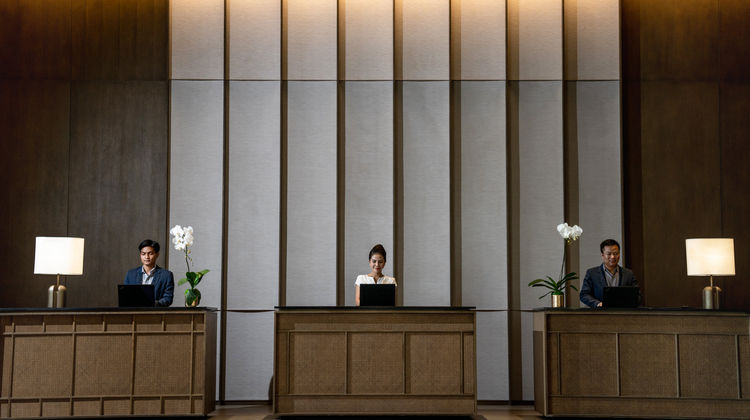 New World Hoiana Hotel Lobby
